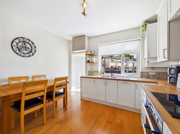 2 bed Terraced for sale Image 9