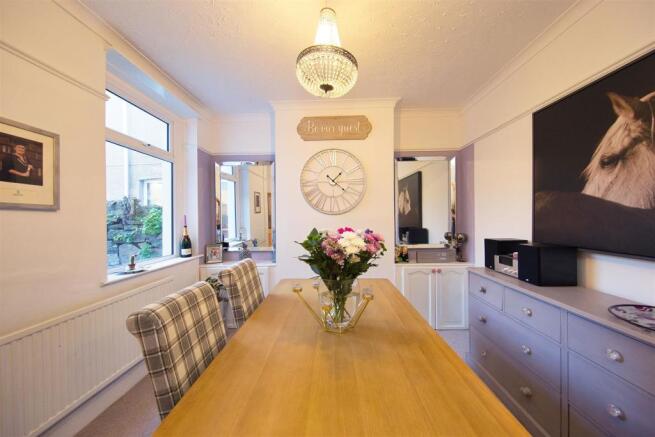 233 Moorland Rd 1208.jpg