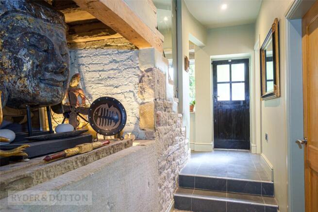 4 bed Detached for sale Image 6