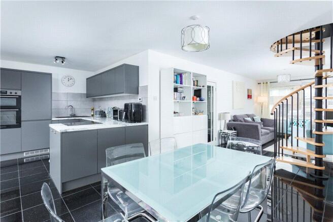 2 bed Bungalow for sale Image 6
