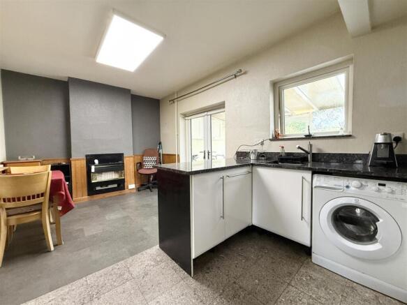 Dining Kitchen