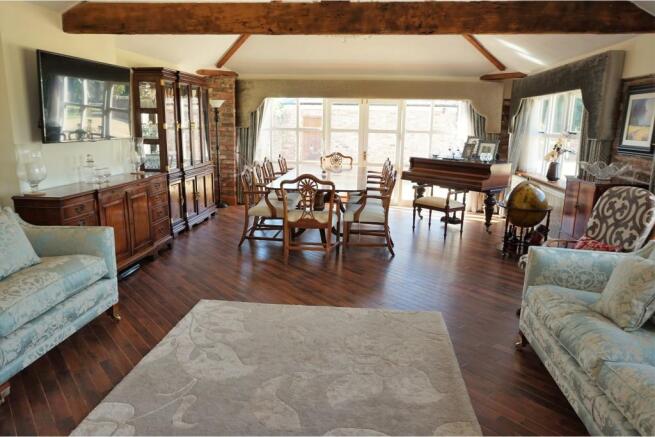 Living / Dining Room