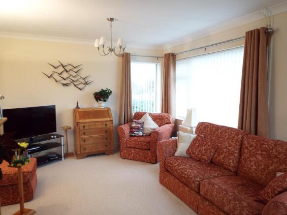Lounge 2