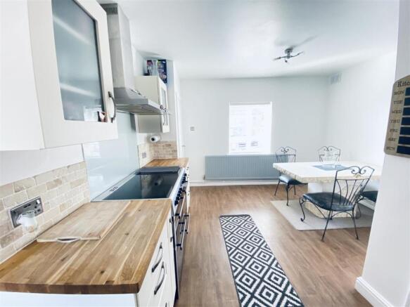 Superb Dining Kitchen