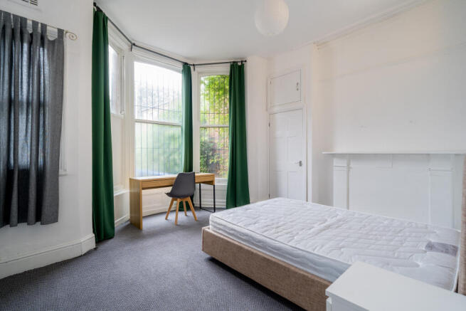 1 bed Flat to rent Image 6