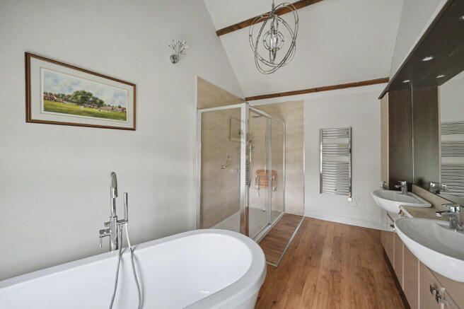 4 bed Barn Conversion for sale Image 12