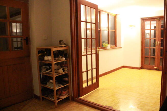 12.Sun Room