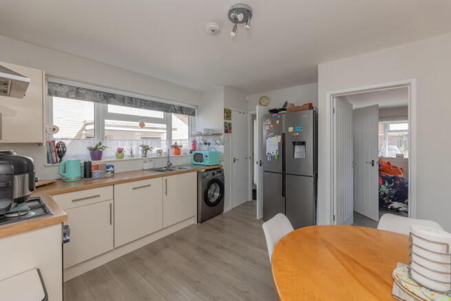 Brooke Avenue, Caister-on-sea, Great Yarmouth photo 4