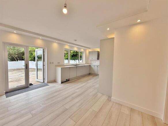 Dining area to garden