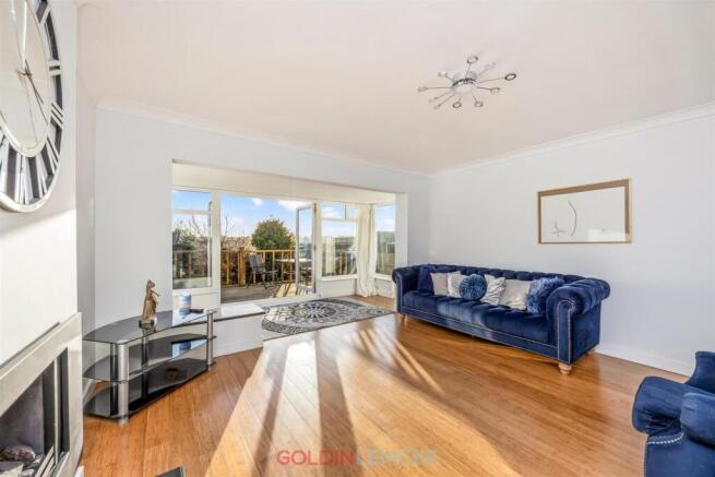 Sitting/Dining Room