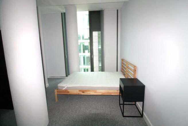 2 bed Apartment to rent Image 9