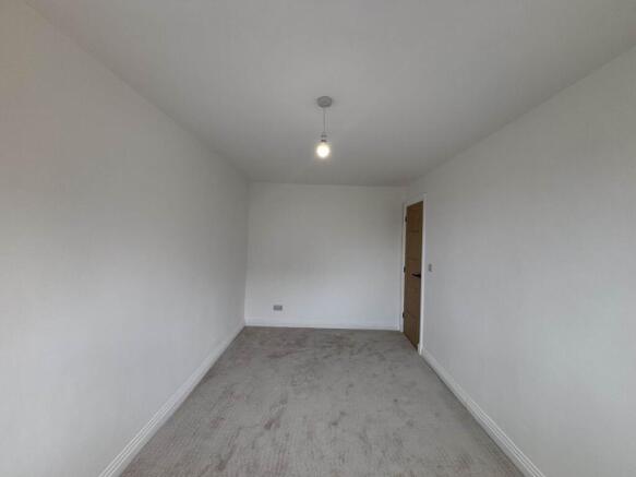 3 bed Terraced for sale Image 11
