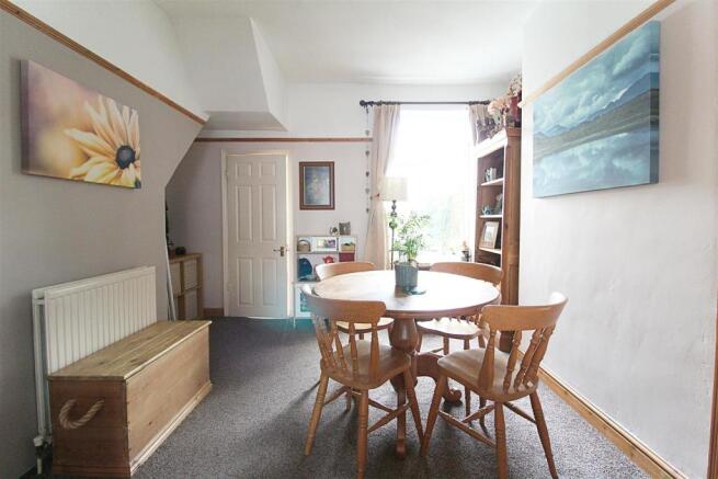 THROUGH LOUNGE/DINING AREA