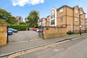 7, Enton Place, Vine Place, Hounslow TW3 3PE