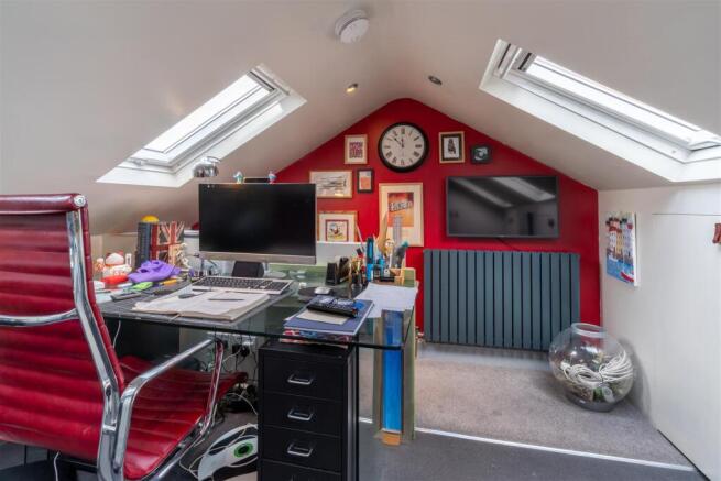 Attic Bedroom/Study