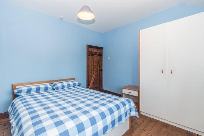Master Bedroom - ...