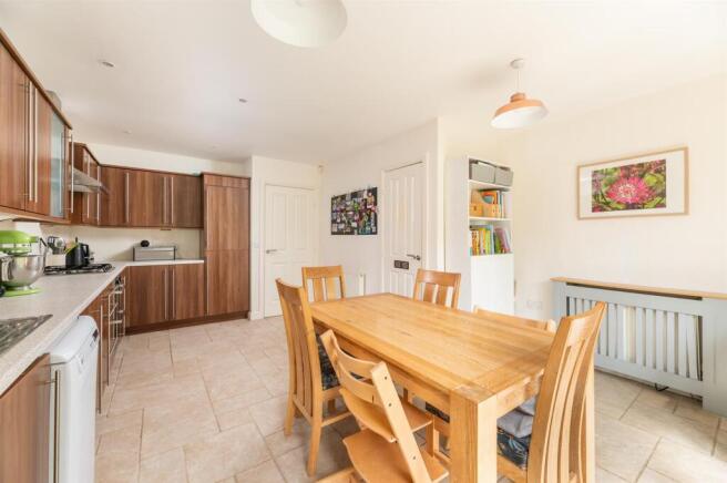 3 bed End of Terrace for sale Image 5