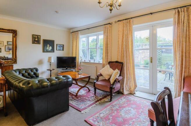 Living area wi...
