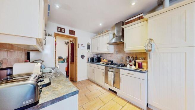 3 bed Town House for sale Image 7