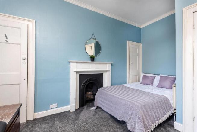 Second Floor Flat, 6 Bathwick Street-2.jpg