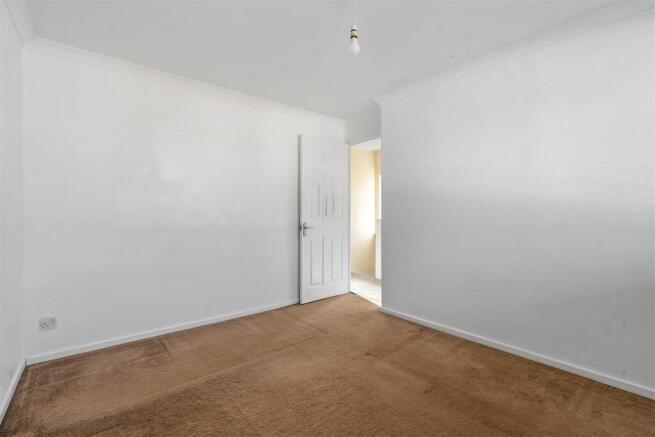 37 Morris Drive, Whitnash (23 of 28).jpg