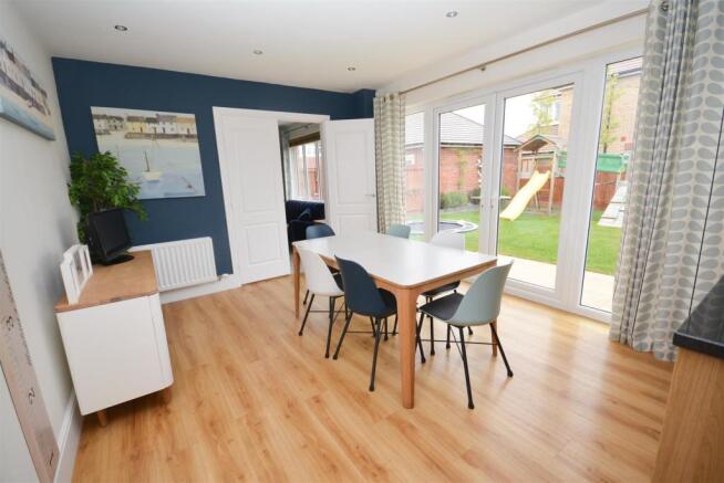 Dining area.jpg