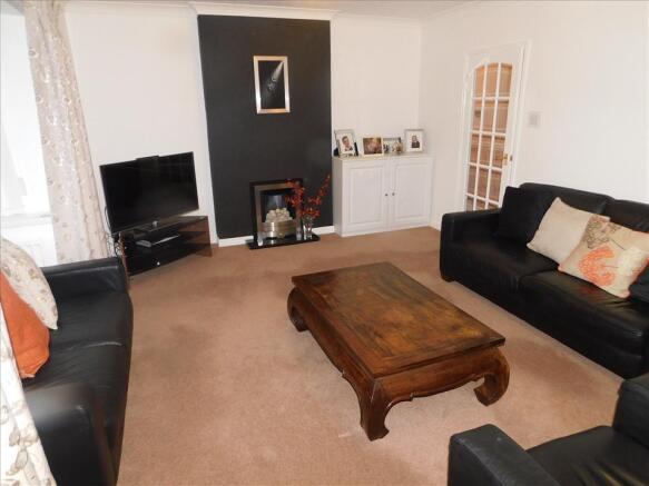 Dining Room/Bedroom 3