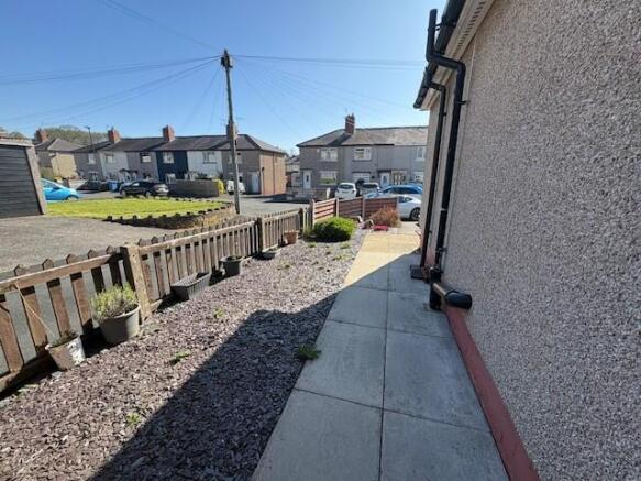 1 bed Semi-Detached Bungalow for sale Image 11