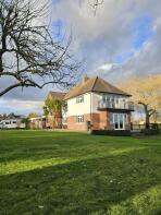 Little Hill, Sea Dyke Way, Grimsby DN36 5SX