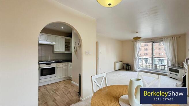 Living/dining room