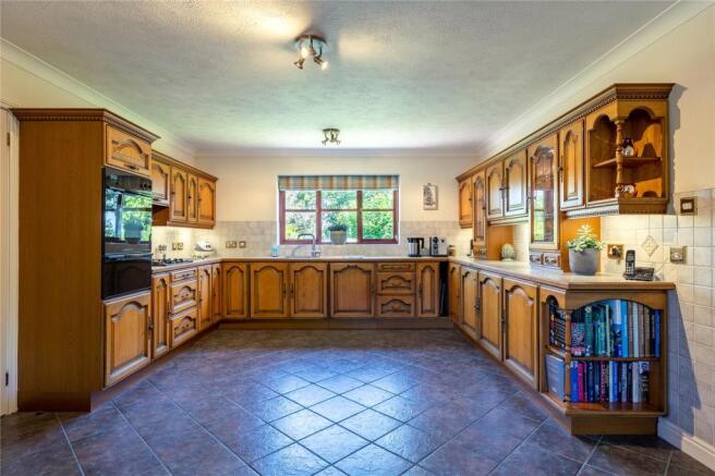 Spacious Kitchen