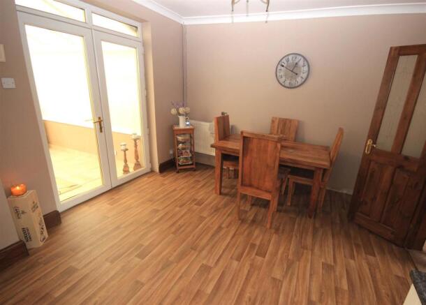 DINING KITCHEN