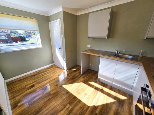 2 bed Bungalow for sale Image 7