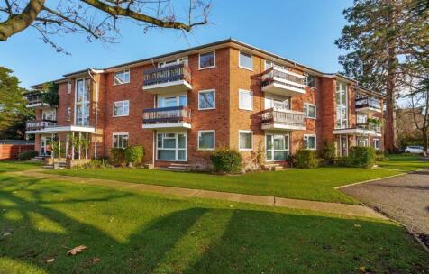 St. Martins Avenue, Epsom, KT18