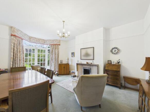 4 bed Semi-Detached for sale Image 4