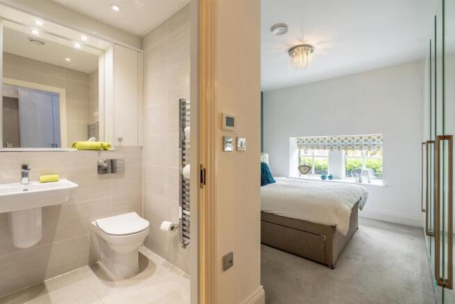 2 bed Duplex for sale Image 3