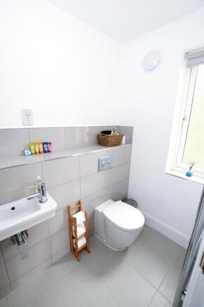 En-Suite to Bed 2