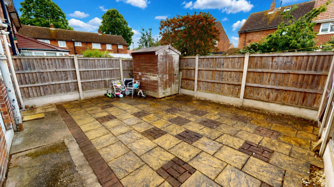 3 bed Terraced for sale Image 11