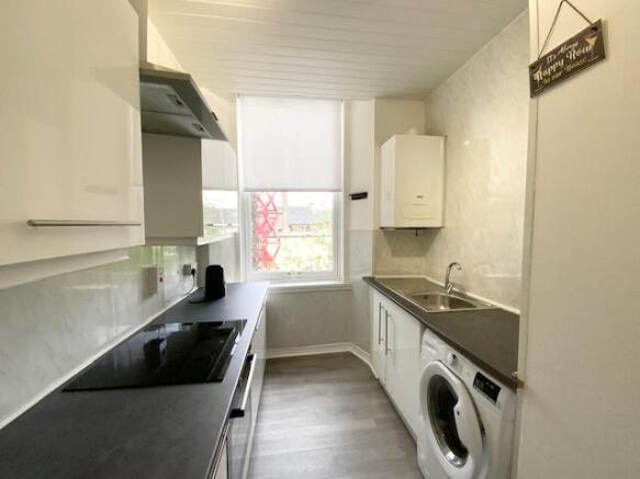 5, Forbes Place, Paisley, Renfrewshire photo 5