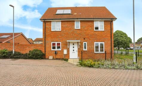 Silverdale Avenue, Stowmarket, Suffolk, IP14