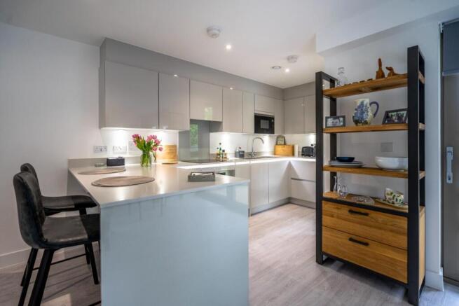 2 bed Apartment for sale Image 7