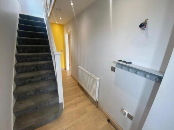 3 bed House to rent Image 9