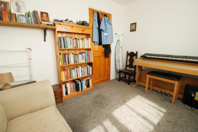 2 bed Detached Bungalow for sale Image 9