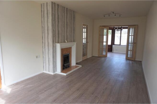 Lounge/Dining Room