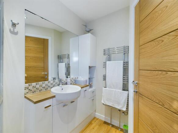 En Suite 1