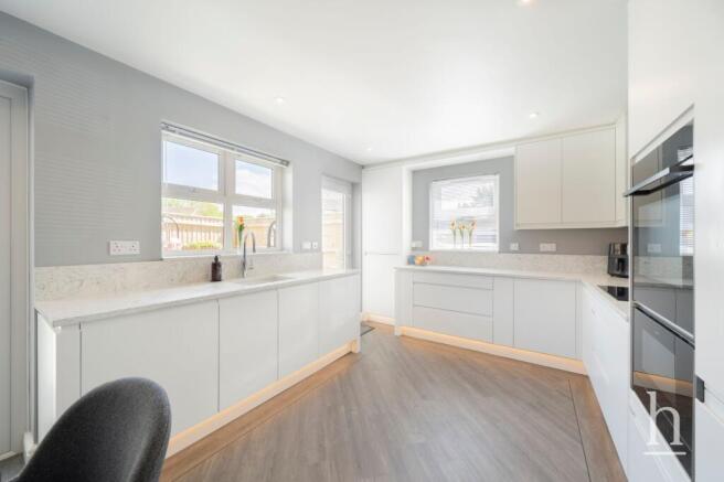 Madeley Drive, West Kirby, CH48 photo 4
