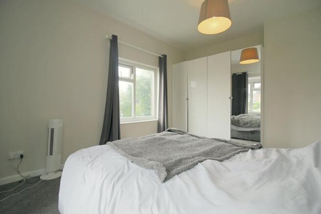 3 bed Terraced for sale Image 11