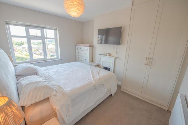 3 bed Town House to rent Image 8
