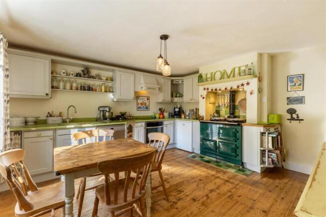 Kitchen / Breakfast Room