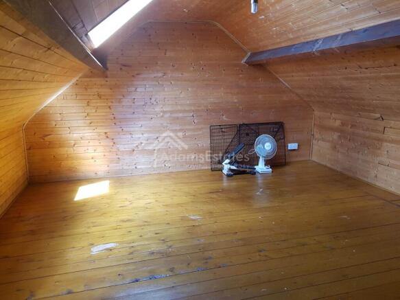 3 bed Terraced to rent Image 9